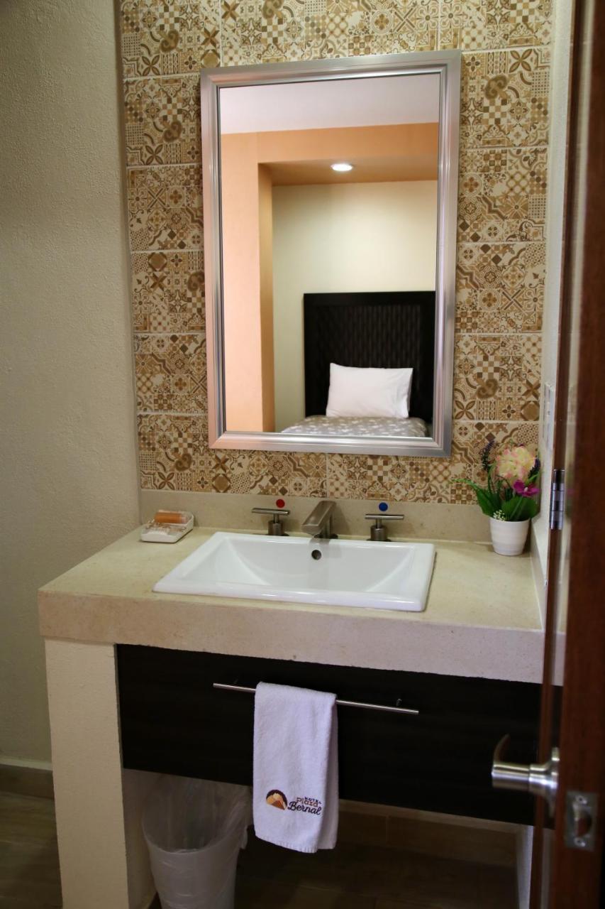 Hotel Plaza Bernal Dış mekan fotoğraf